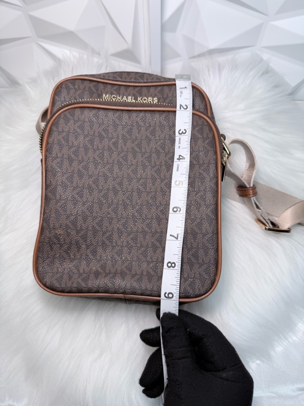 Michael Kors Jet Set Travel Medium Logo Crossbody Bag - Picture 11 of 12